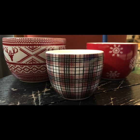 Other - Small Nordic style stacking bowls